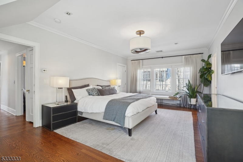 Knollwood - Residential