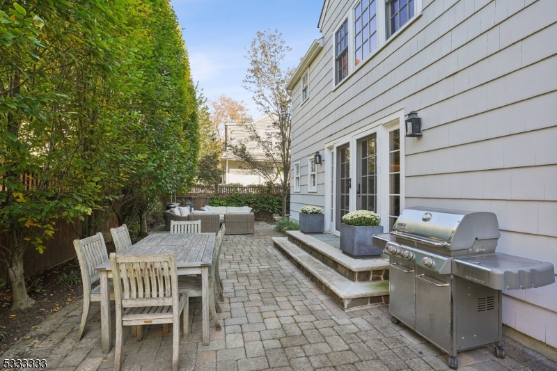 Knollwood - Residential