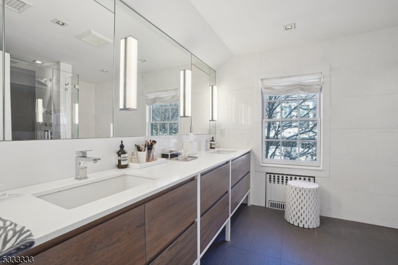 Knollwood - Residential