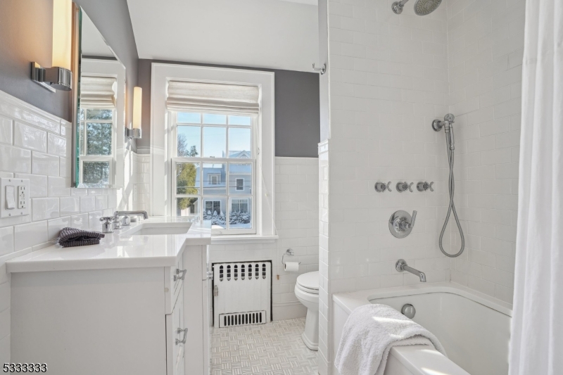 Knollwood - Residential