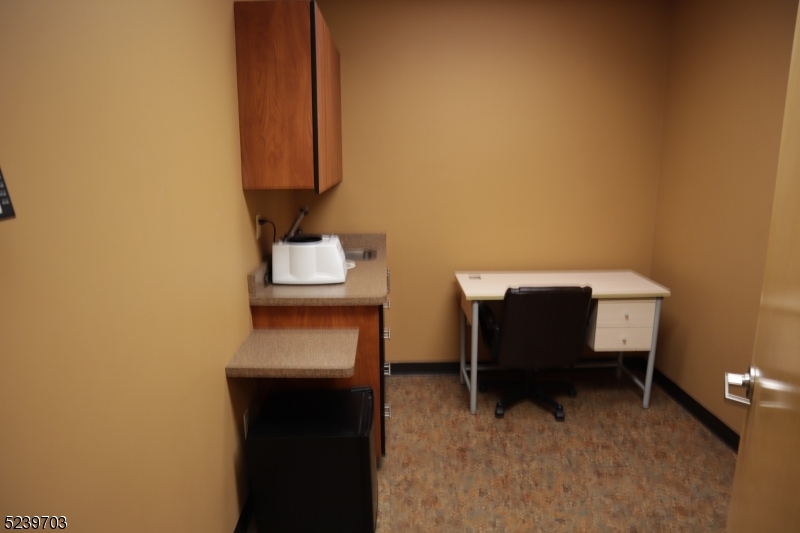 Bedminster Twp., New Jersey 07921, United States, ,Commercial,Active,71176