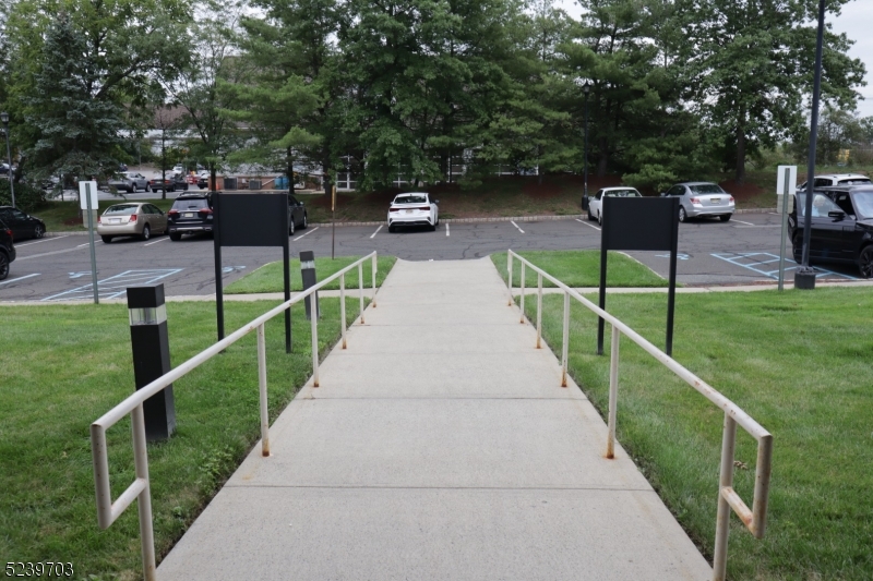 Bedminster Twp., New Jersey 07921, United States, ,Commercial,Active,71176