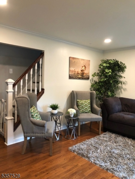 18 Livingston St