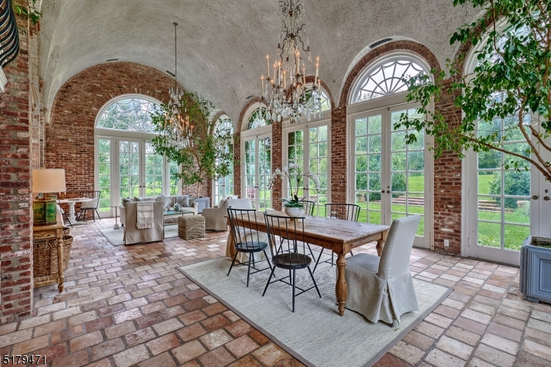 Hunt Country - Residential