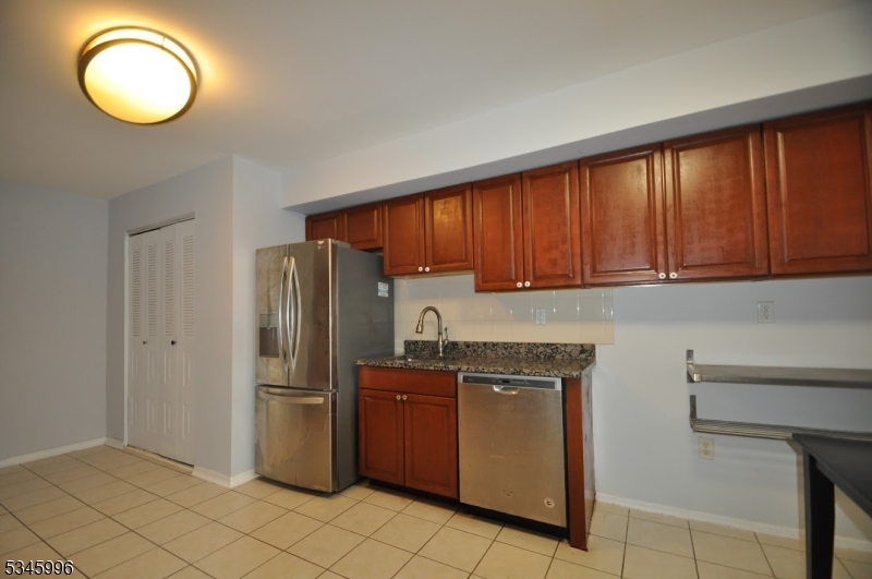 Edison Glen - Residential