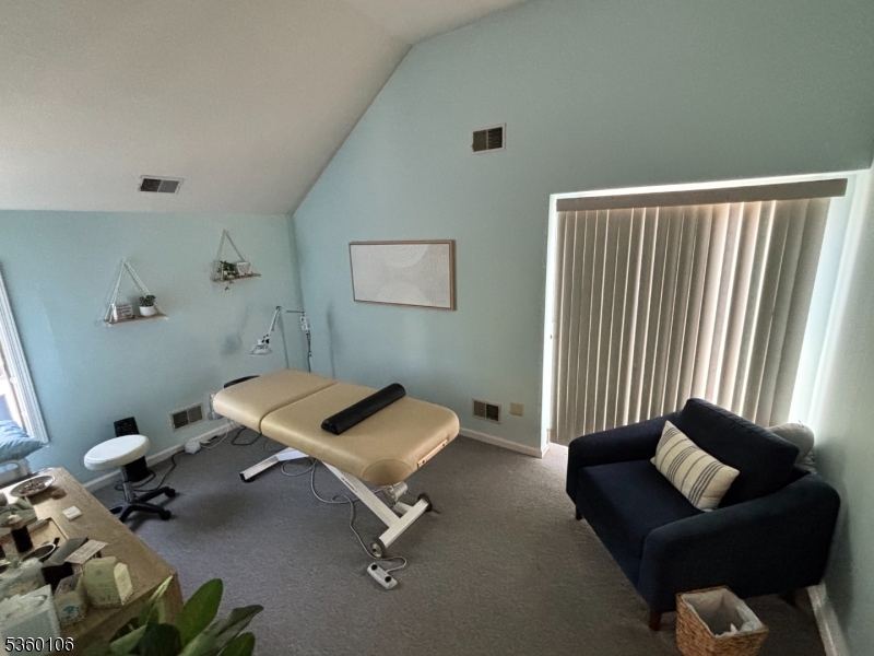 Broadway - Commercial Lease