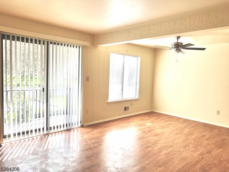 HIGHPOINT COMMUNITY - Residential Lease