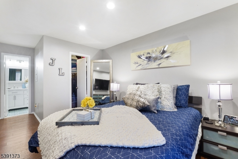 The Pointe - Residential