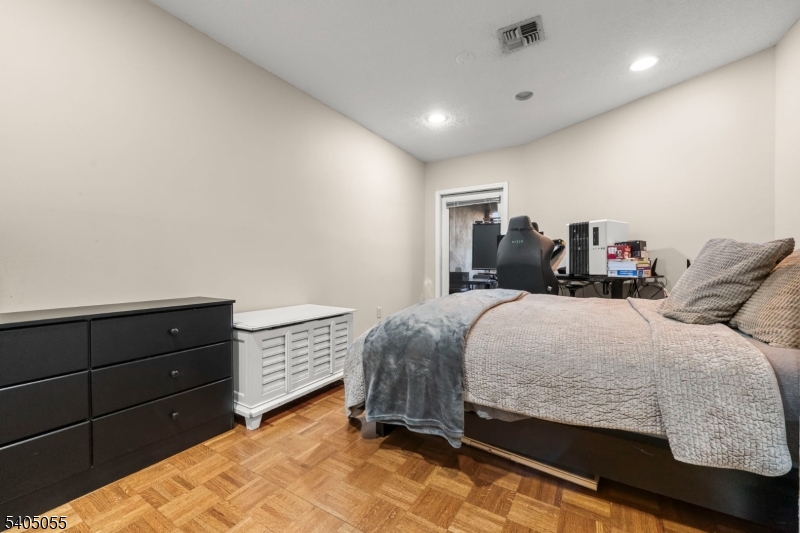 Wilson Towers - Residential