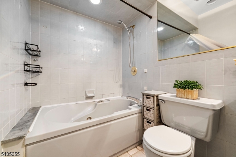 Wilson Towers - Residential