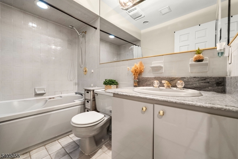 Wilson Towers - Residential