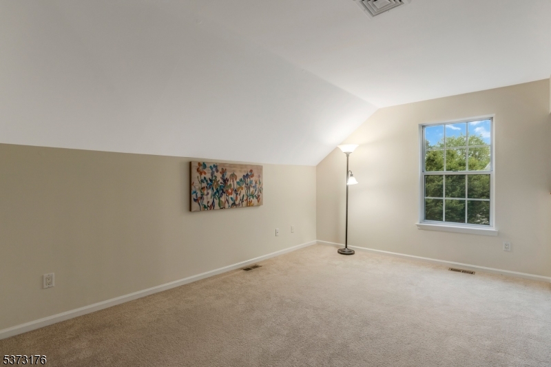 THE HILLS/ FOUR OAKS - Residential