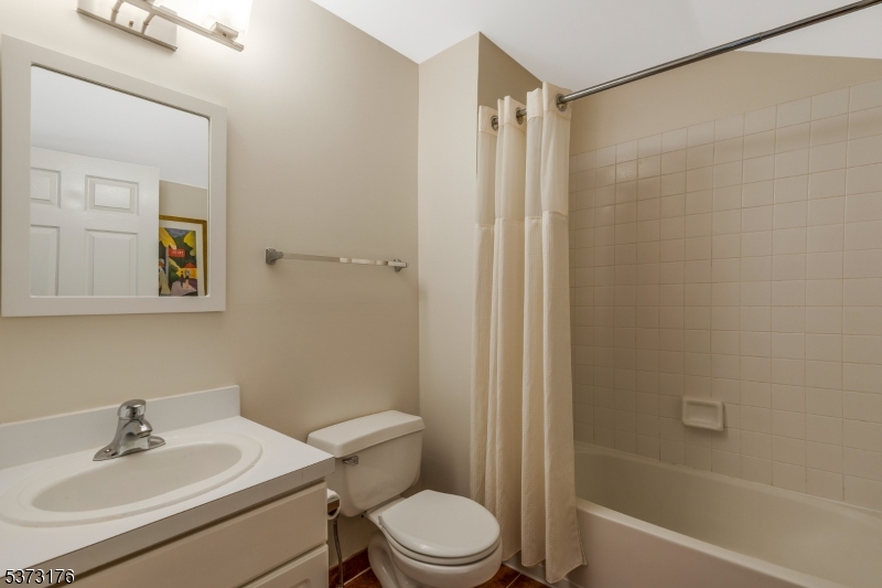 THE HILLS/ FOUR OAKS - Residential