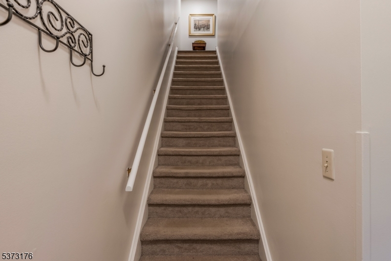 THE HILLS/ FOUR OAKS - Residential