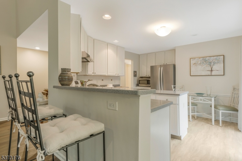 THE HILLS/ FOUR OAKS - Residential