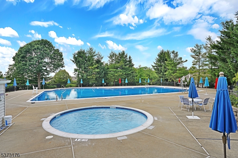 THE HILLS/ FOUR OAKS - Residential