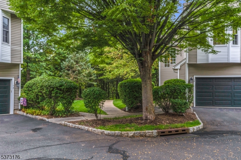 THE HILLS/ FOUR OAKS - Residential