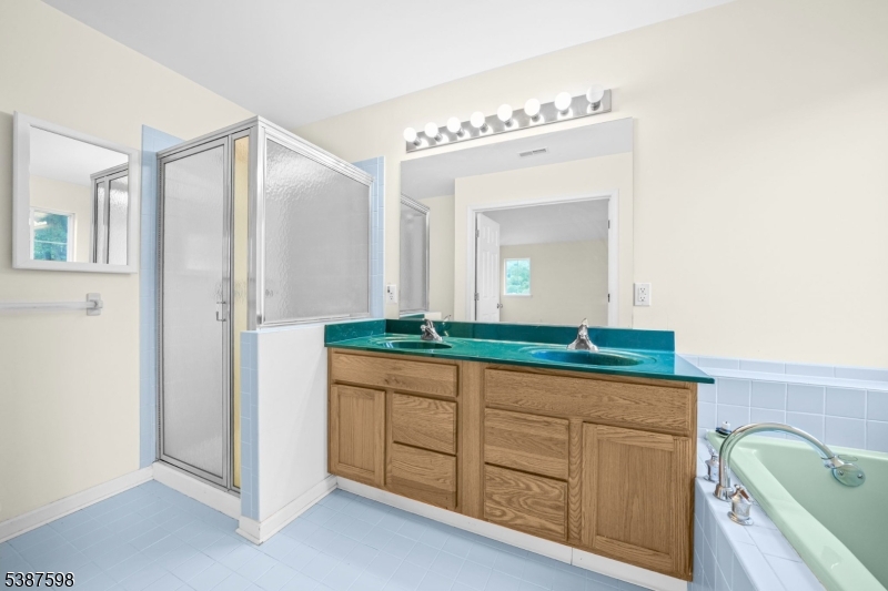 Country Oaks - Residential