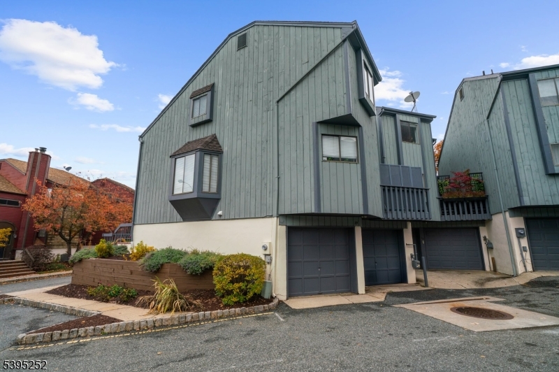 Hastings Square - Residential