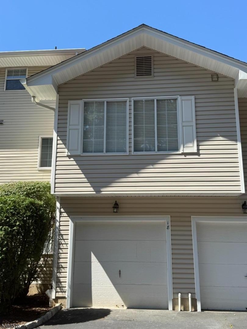 Crestmont Hills - Residential Lease