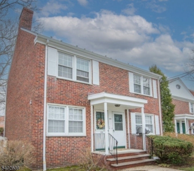 Maplewood Village Condos - Residential