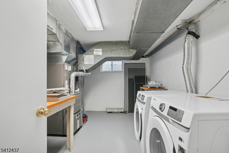 GLENWOOD - Residential Lease