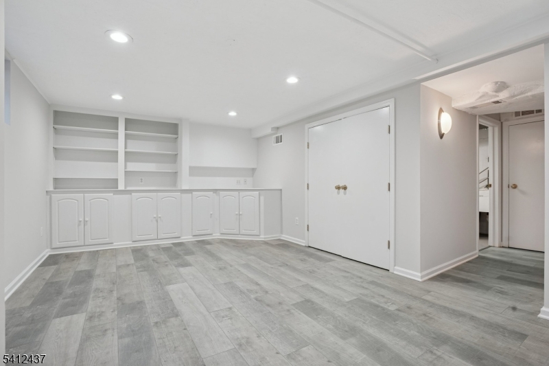 GLENWOOD - Residential Lease