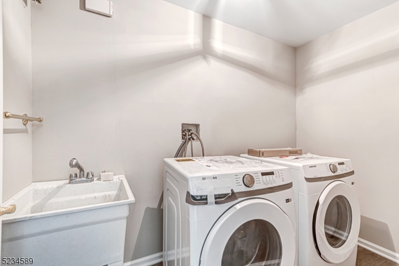 Hamilton Woods - Residential Lease