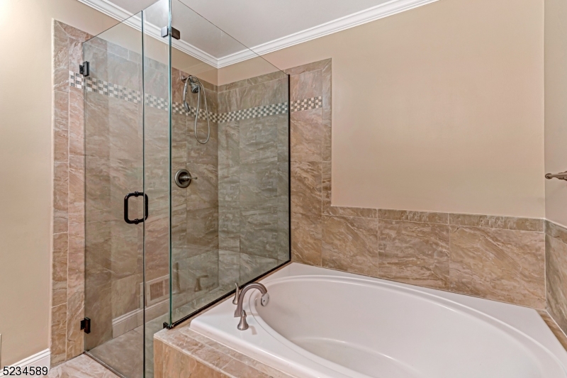 Hamilton Woods - Residential Lease