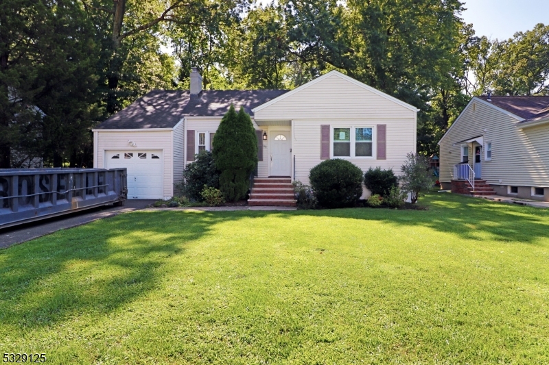 Enjoy EASY LIVING in this lovely, one-level home in a prime location. This spacious rental features an UPDATED, EAT-IN KITCHEN with STAINLESS STEEL APPLIANCES, perfect for preparing meals. The bright and airy LIVING ROOM is great for relaxing or entertaining, and the formal DINING ROOM provides additional space for gatherings. A COZY FAMILY ROOM addition offers the perfect spot to unwind after a long day.With THREE generous-sized BEDROOMS, each offering ample CLOSET space, this home has room for everyone. A full BATH  with a SHOWER OVER TUB completes the main floor. The LOWER LEVEL offers an expansive FULL BASEMENT that provides extra space for storage or future finishing, based on your needs. Enjoy walking distance to BLUE RIBBON SCHOOLS, the Town Pool, Library, Shopping, and easy access to the NYC Bus. Commuting is a breeze with close proximity to Route 280, 24, and 78. Don't miss out on this fantastic rental opportunity!