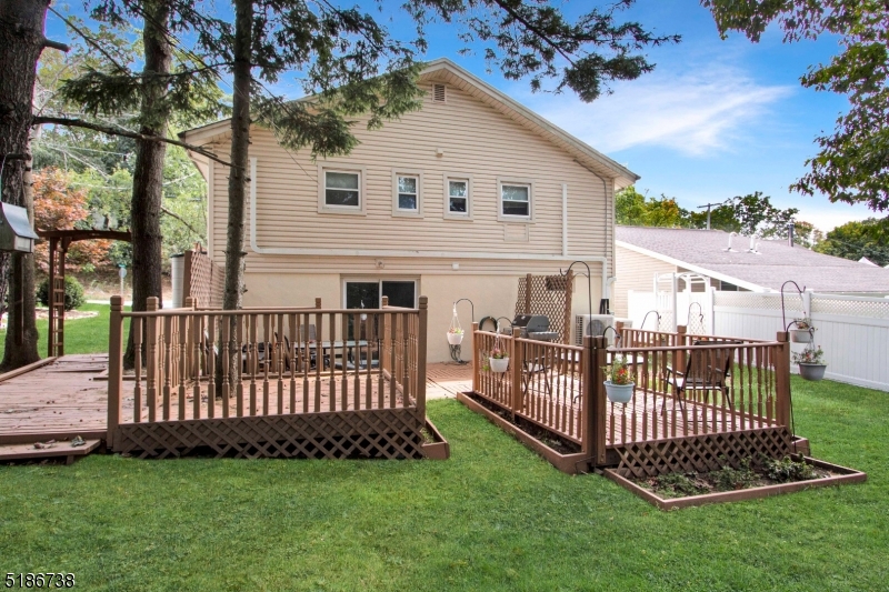 White Meadow Lake - Residential