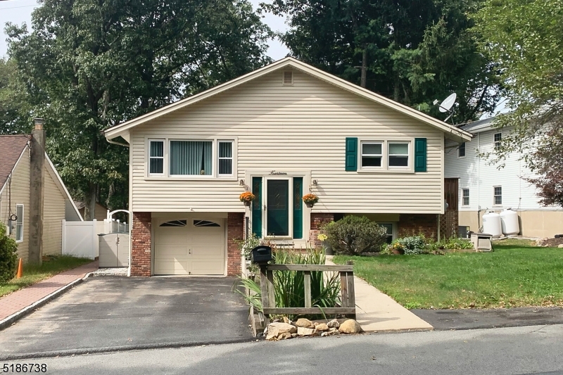 White Meadow Lake - Residential