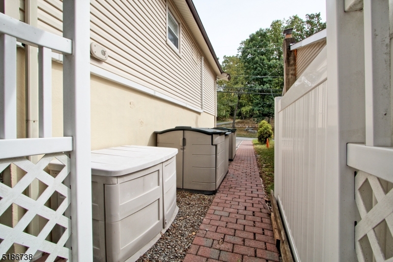 White Meadow Lake - Residential