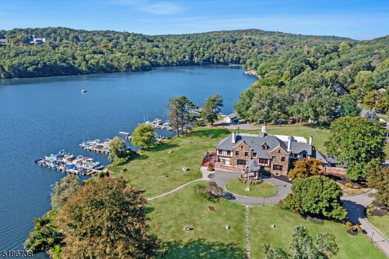 White Meadow Lake - Residential