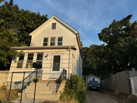 MLS: 3946271