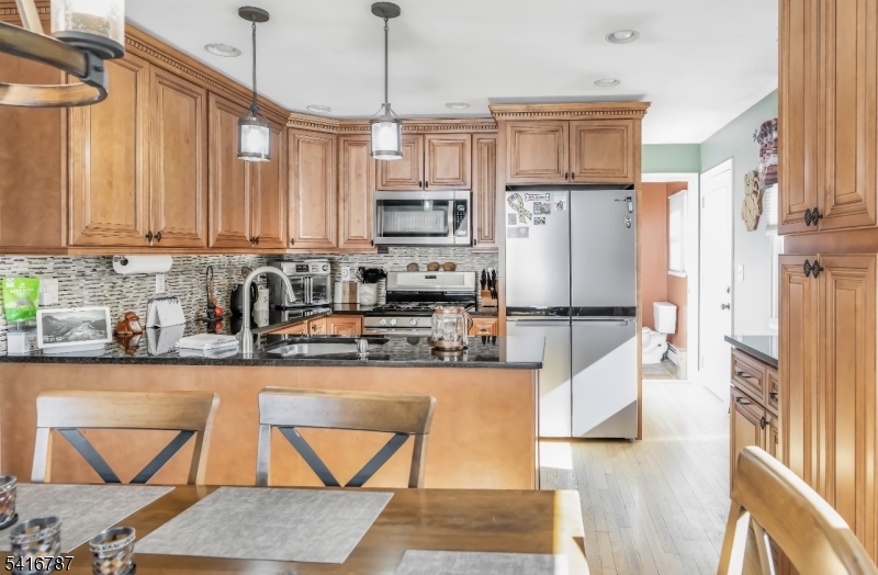 OAK RIDGE - Residential