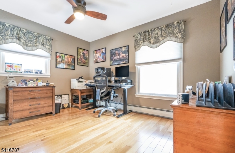 OAK RIDGE - Residential