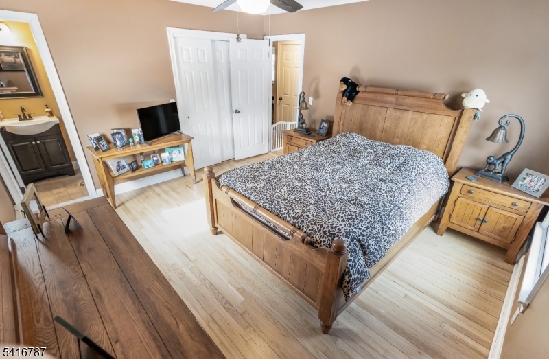 OAK RIDGE - Residential