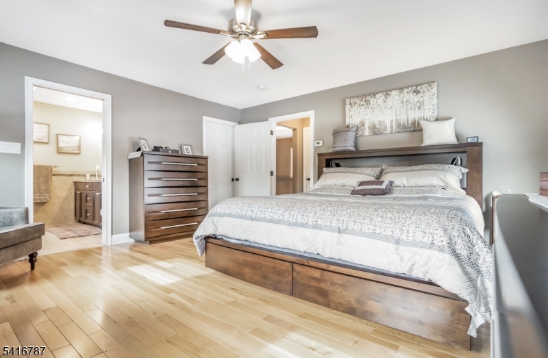 OAK RIDGE - Residential