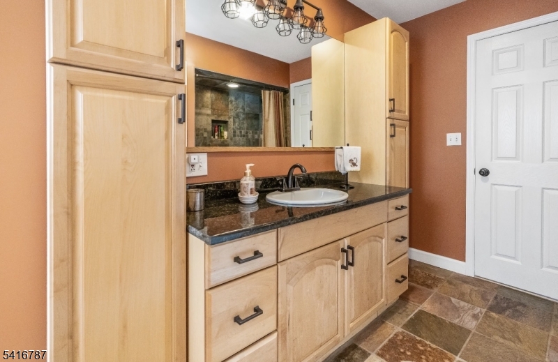 OAK RIDGE - Residential