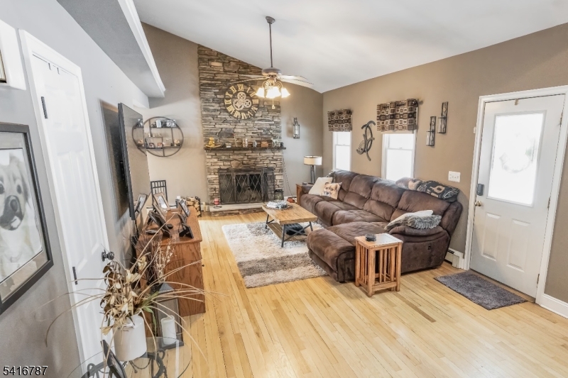 OAK RIDGE - Residential