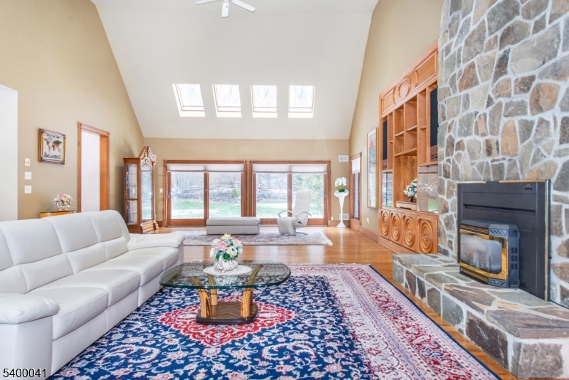 Hendel Estates - Residential