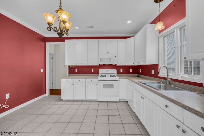 CANAL WALK - Residential