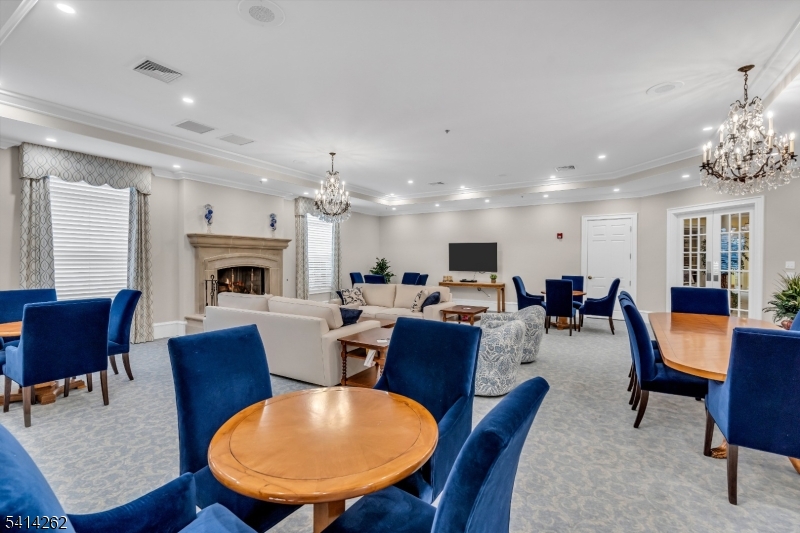 CANAL WALK - Residential