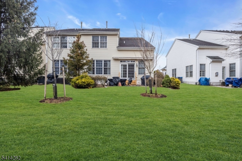 CANAL WALK - Residential