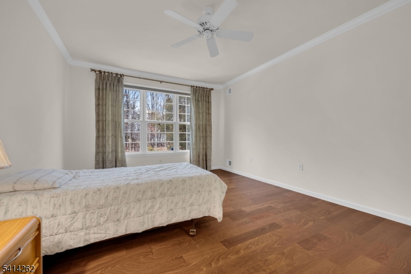 CANAL WALK - Residential