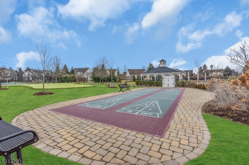 CANAL WALK - Residential