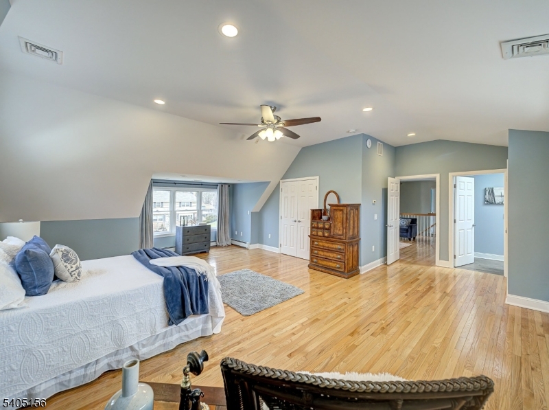 Oak Ridge - Residential