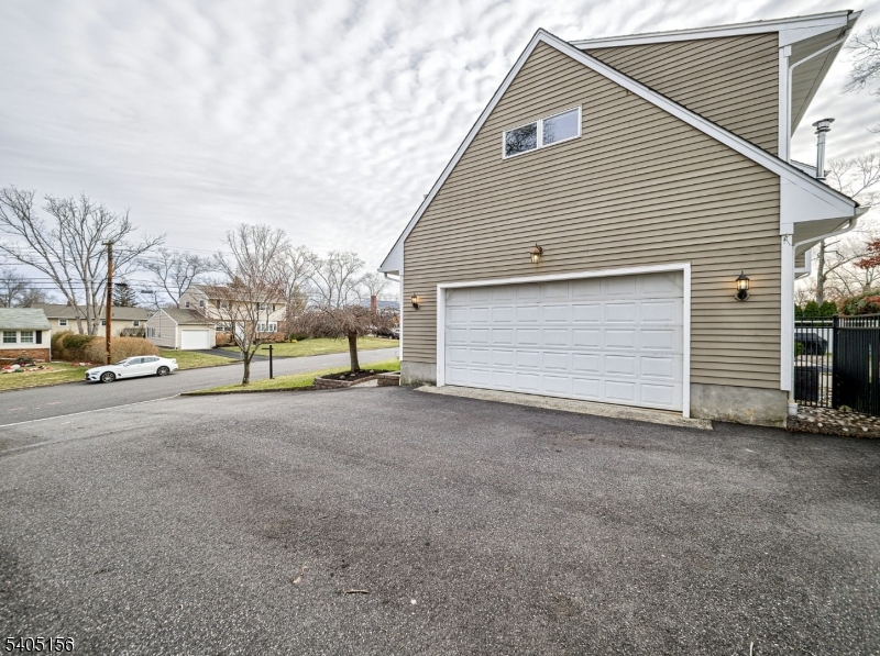 Oak Ridge - Residential