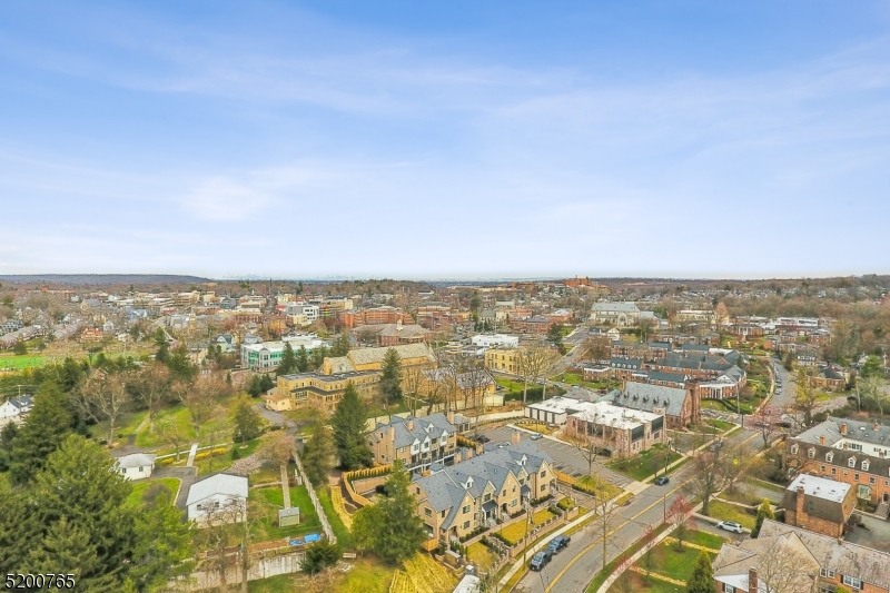 Downtown Summit - Residential